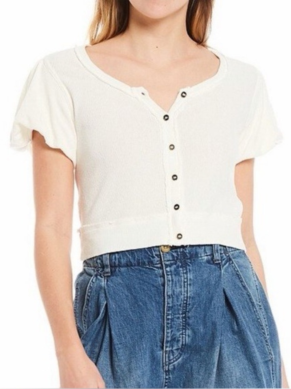 Free People We The Free Molly Tee Shirt in Jasmine White Short Sleeve Scoop Neck - Picture 4 of 10